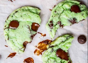 Cách làm bánh quy sô cô la bạc hà: