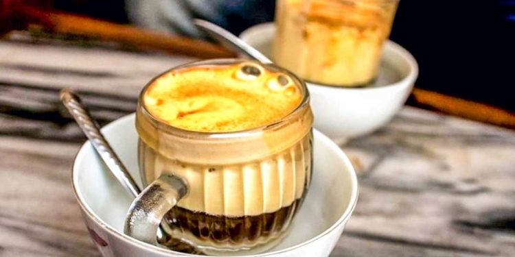 Các bước cơ bản để pha Cà Phê Trứng